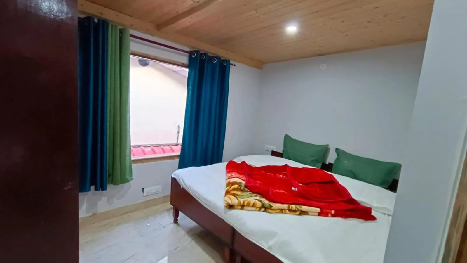 Shiv Shakti Homestay - Near Isbt, Bypass Mc Parking, Hpu, And Advance Study Shimla